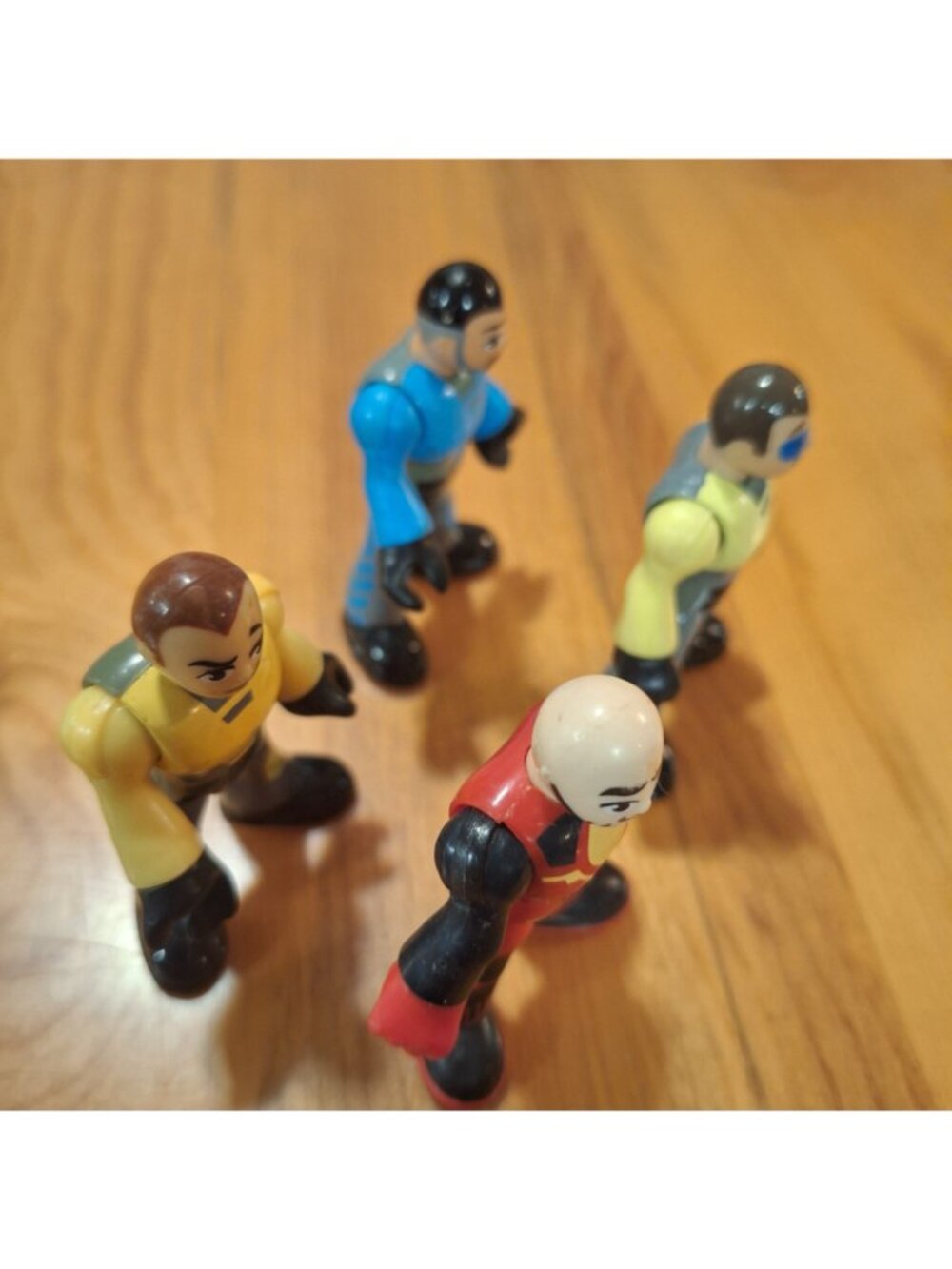 Imaginext Dino Riders 4 Figures 3" Lot Jurassic Dinosaur Yellow Blue Red - Picture 8 of 11
